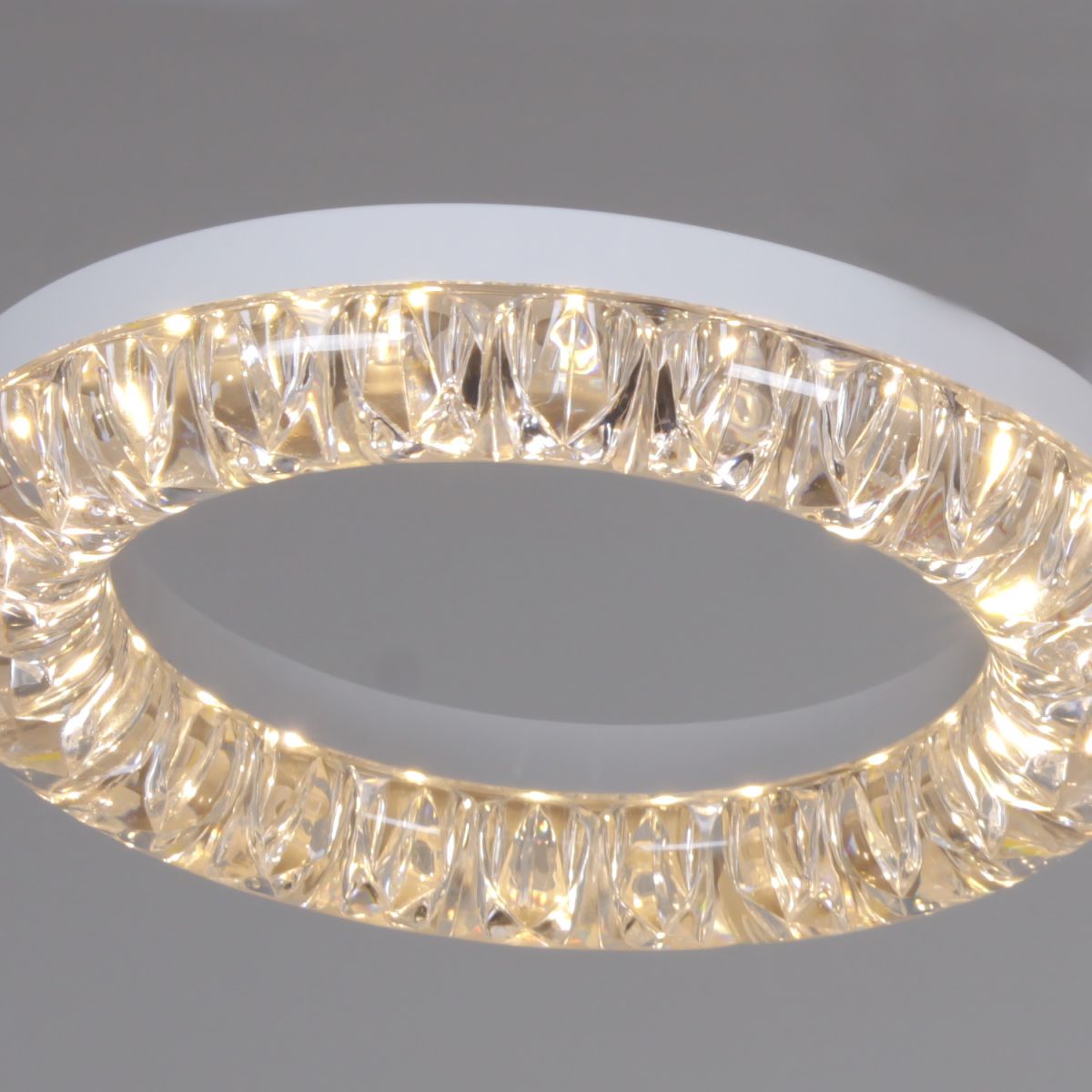 Потолочный светильник Reluce 09847-0.3-02A WH в #REGION_NAME_DECLINE_PP#