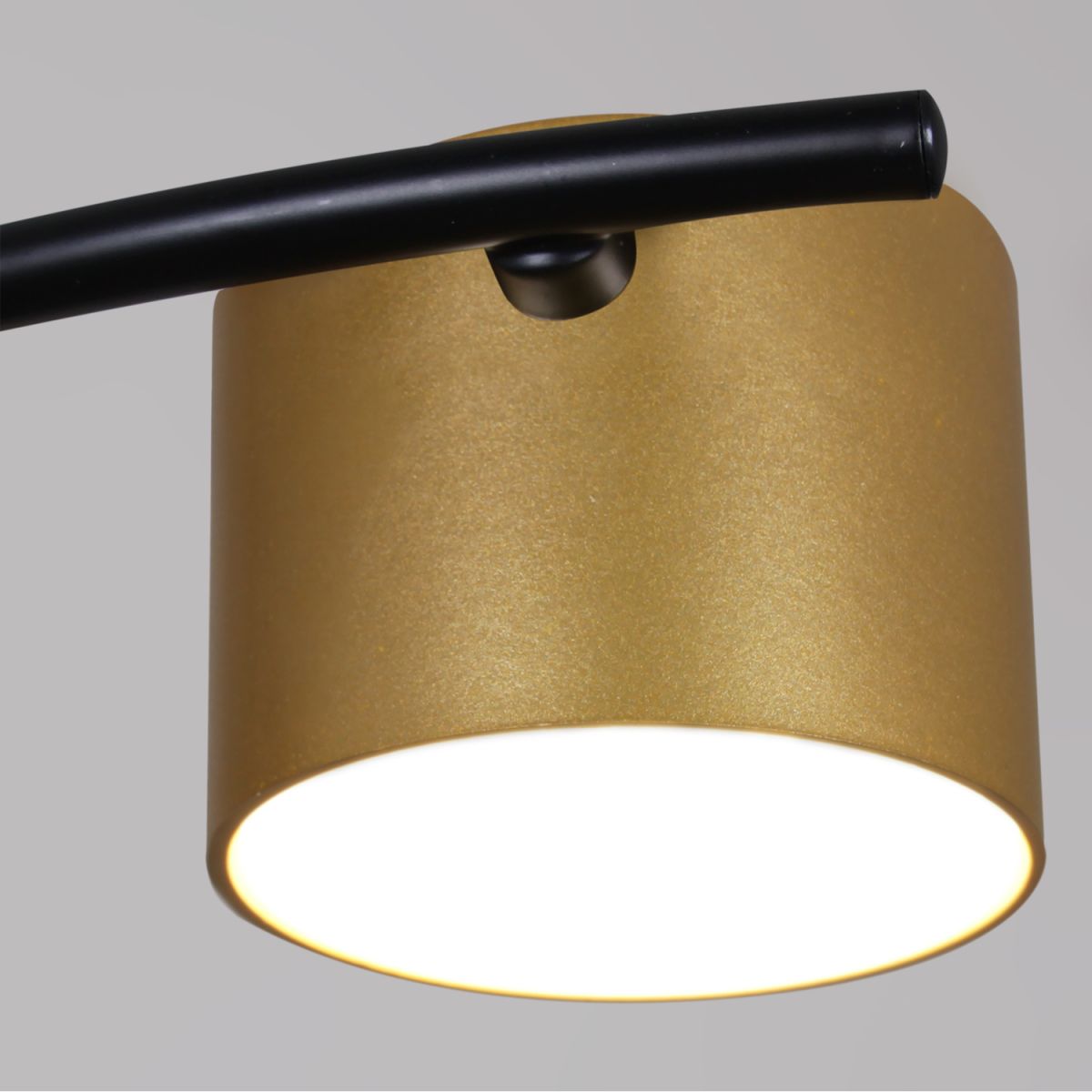 Люстра на штанге Reluce 43106-0.3-08 GX53 в Санкт-Петербурге