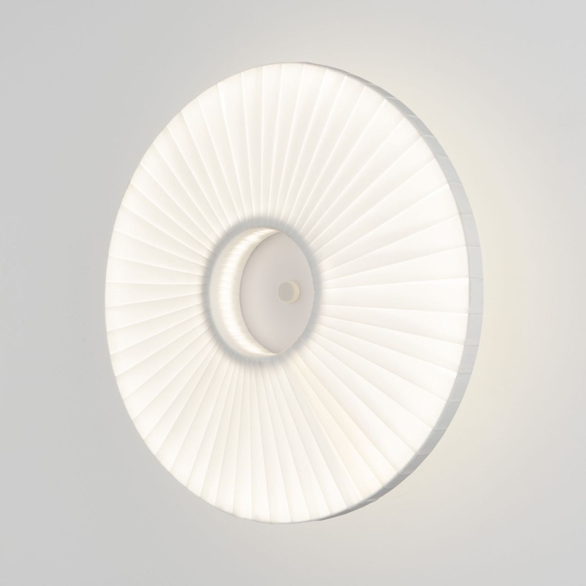 Настенный светильник Eurosvet Kreis 101002 LED белый a071496 в #REGION_NAME_DECLINE_PP#