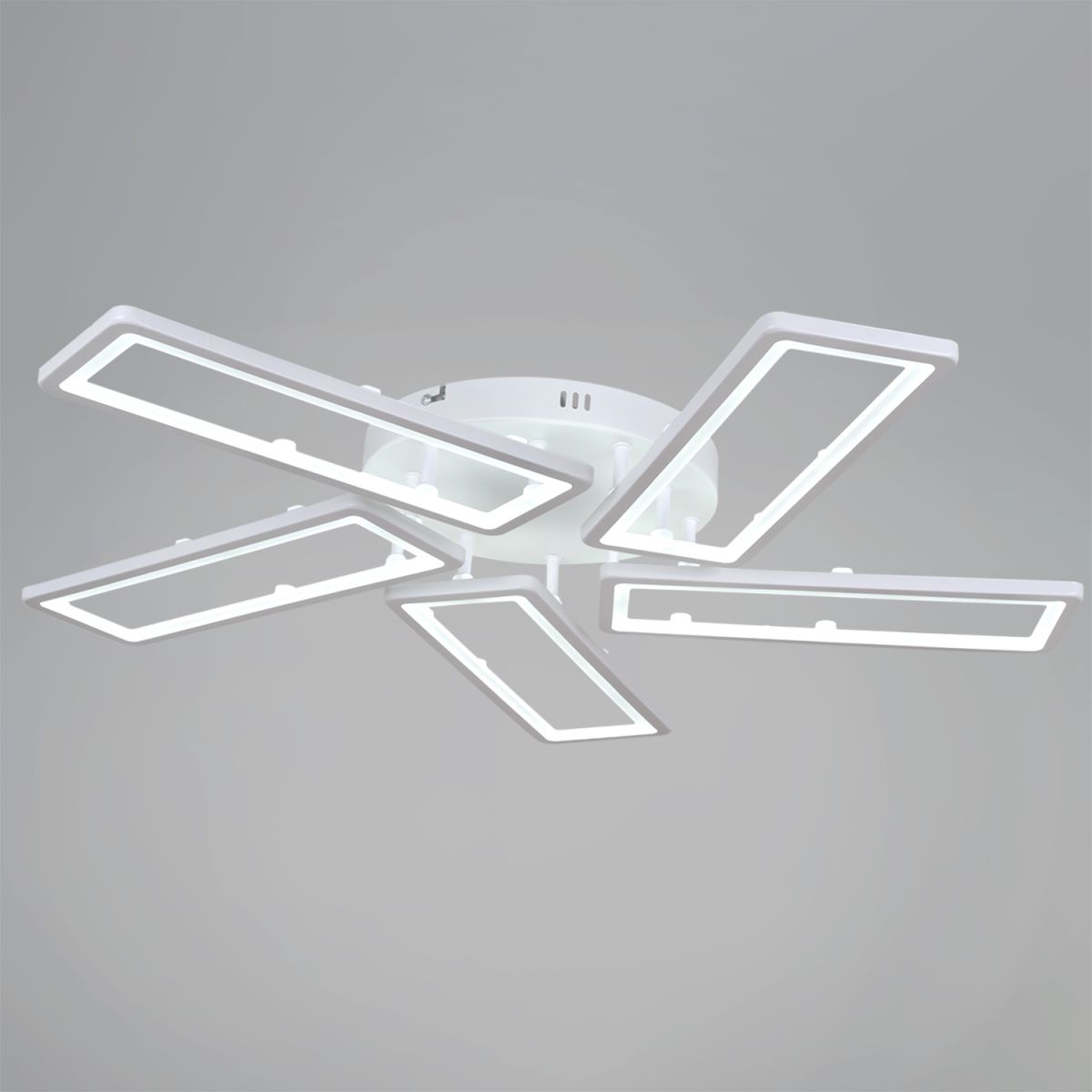 Потолочная люстра Reluce 03629-0.3-05B WH в #REGION_NAME_DECLINE_PP#