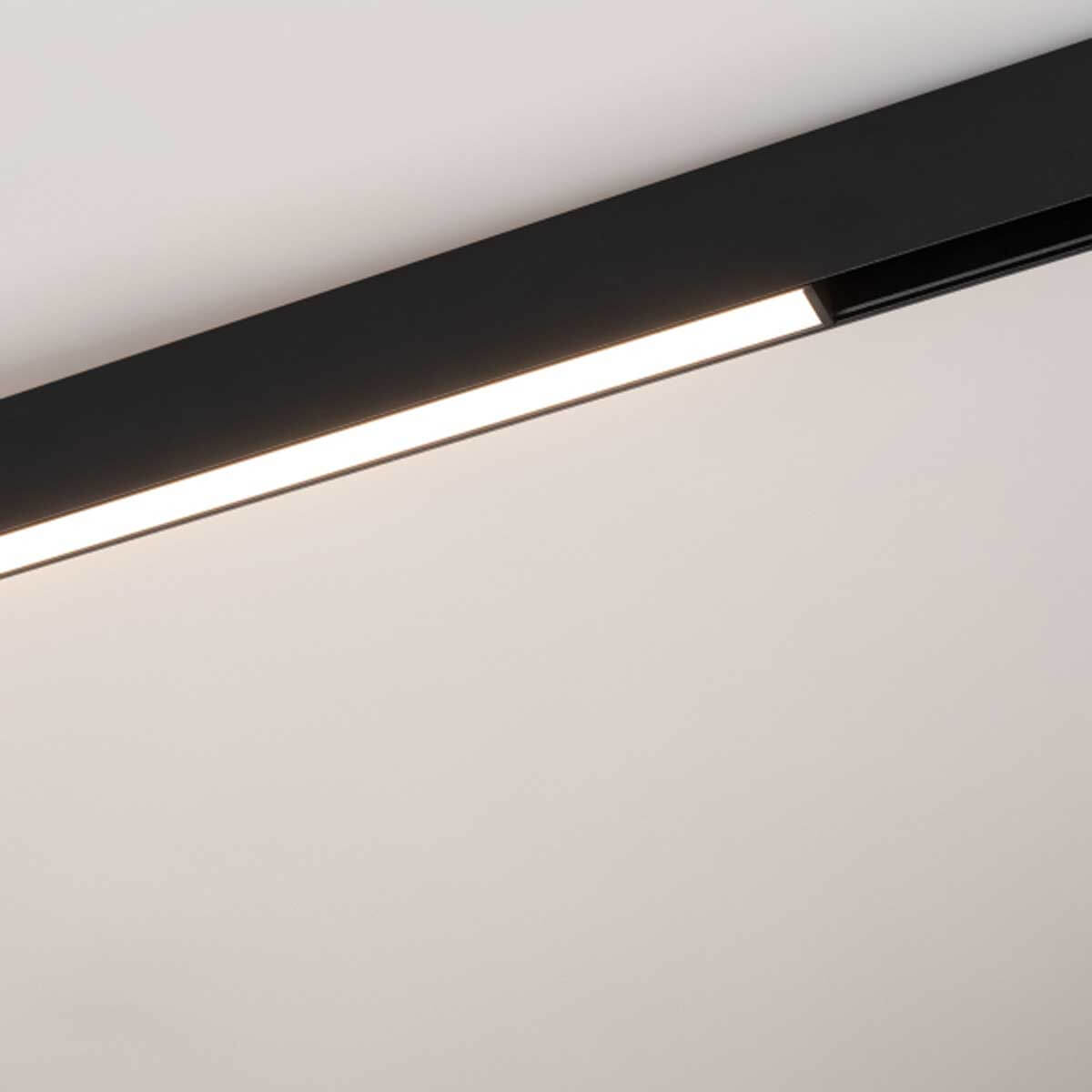 Трековый светильник для магнитного шинопровода Arlight MAG-ORIENT-FLAT-L690-24W Day4000 035567 в Санкт-Петербурге