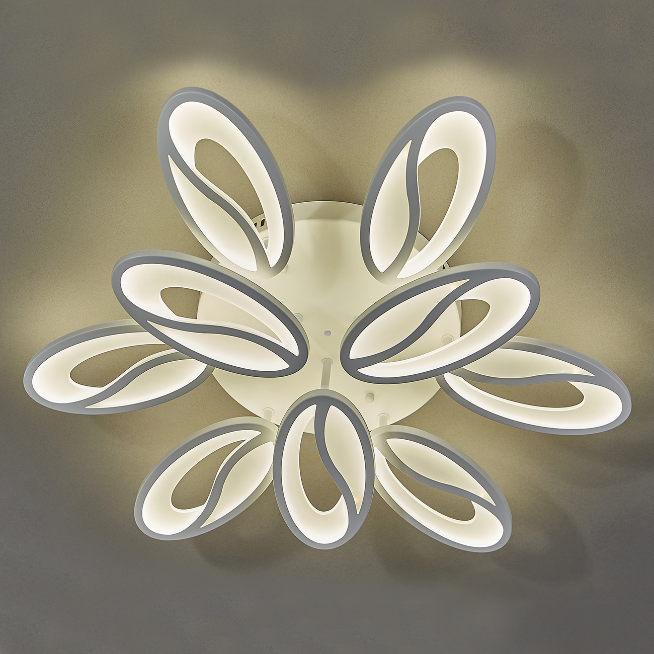 Потолочная светодиодная люстра Escada Grain 10222/9LED 139W в #REGION_NAME_DECLINE_PP#