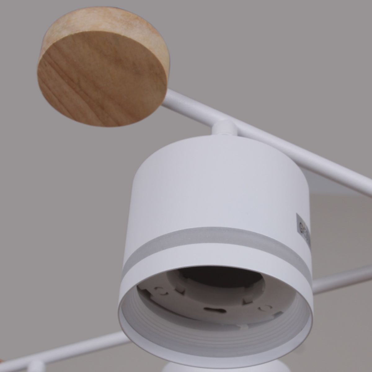 Люстра на штанге Reluce 78730-0.3-06 GX53 WH+WOOD в #REGION_NAME_DECLINE_PP#