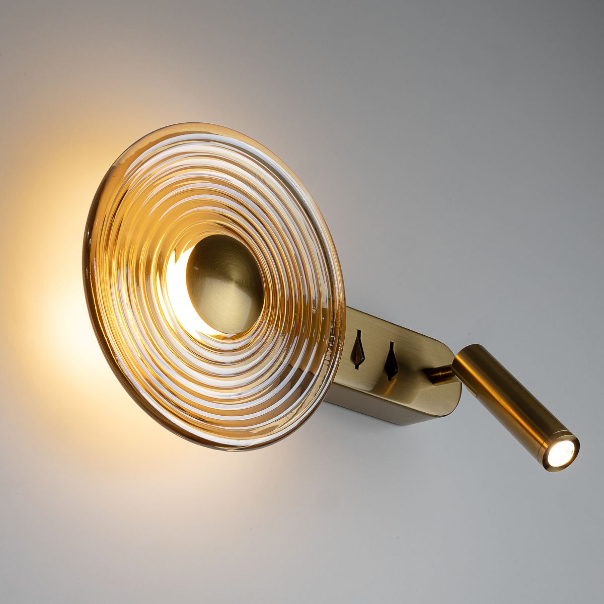 Настенный светильник Citilux Corta CL245033 в Санкт-Петербурге