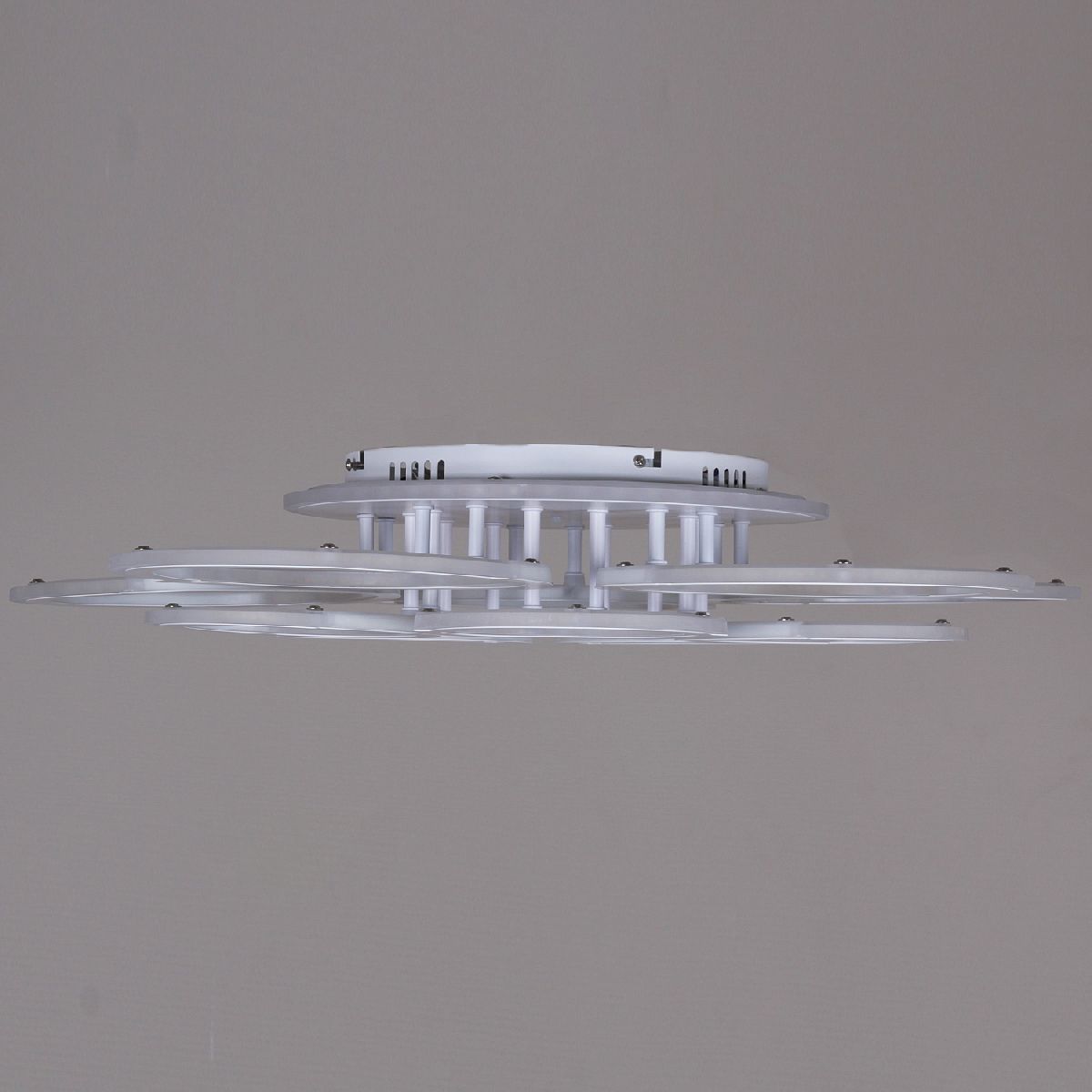 Потолочная люстра Reluce 09820-3.3-5+5A WH (RGB) в Санкт-Петербурге