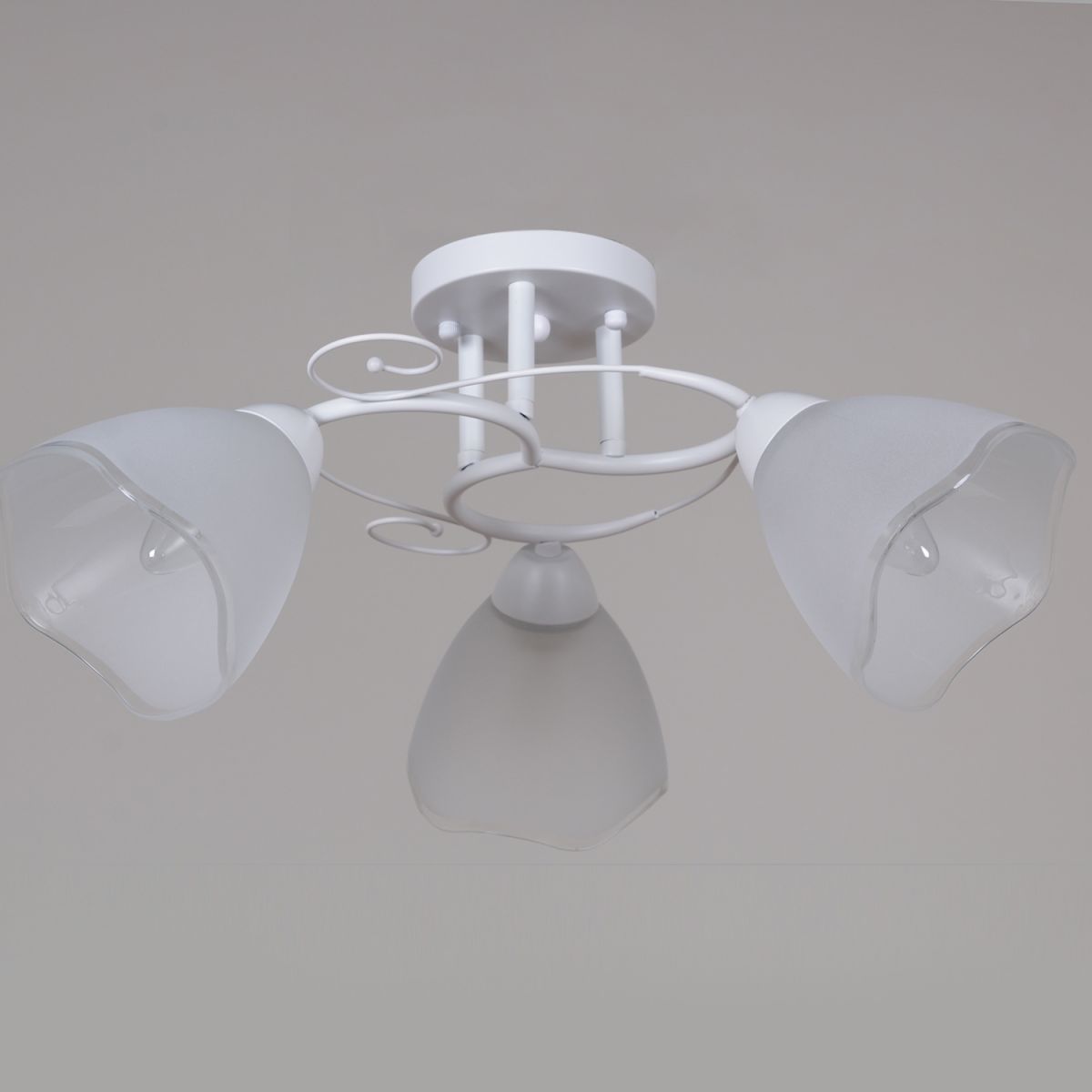 Потолочный светильник Reluce 33560-0.3-03 WH в #REGION_NAME_DECLINE_PP#