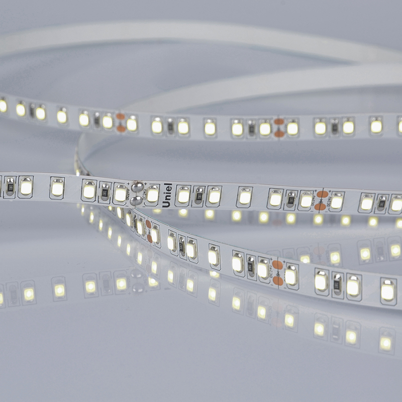 Светодиодная лента Uniel ULS-2835-120LED/m-8mm-IP20-DC24V-9,6W/m-5M-6500K катушка в герметичной упаковке в Санкт-Петербурге