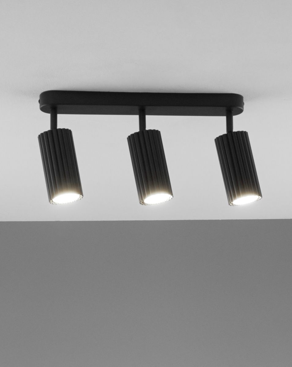 Спот Moderli Cora V11775-3C в #REGION_NAME_DECLINE_PP#