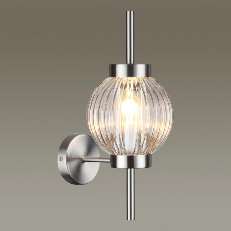 Бра в виде шара Odeon Light 4273/1W в Санкт-Петербурге