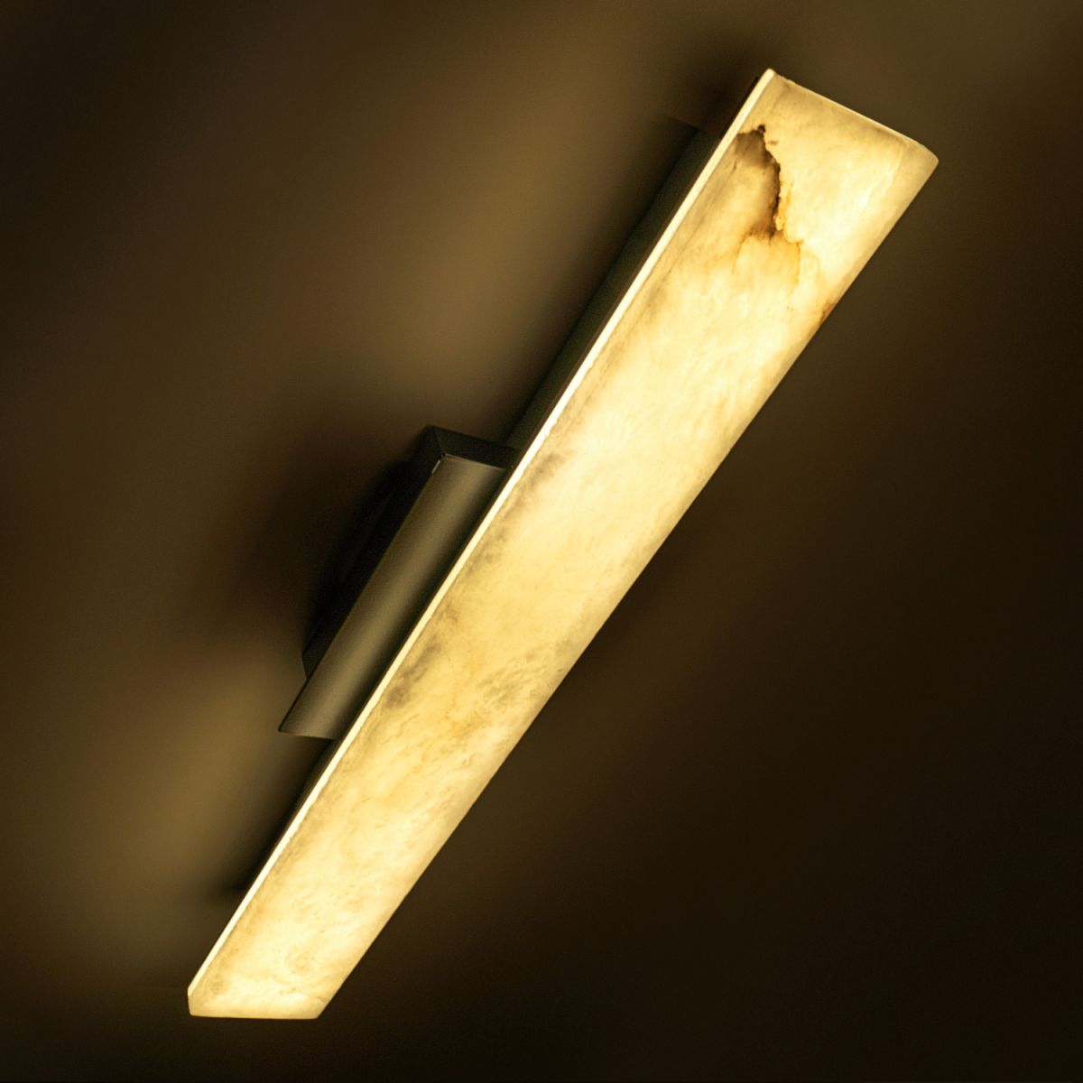 Настенный светодиодный светильник Modestyle MS.1235.450 BK в #REGION_NAME_DECLINE_PP#