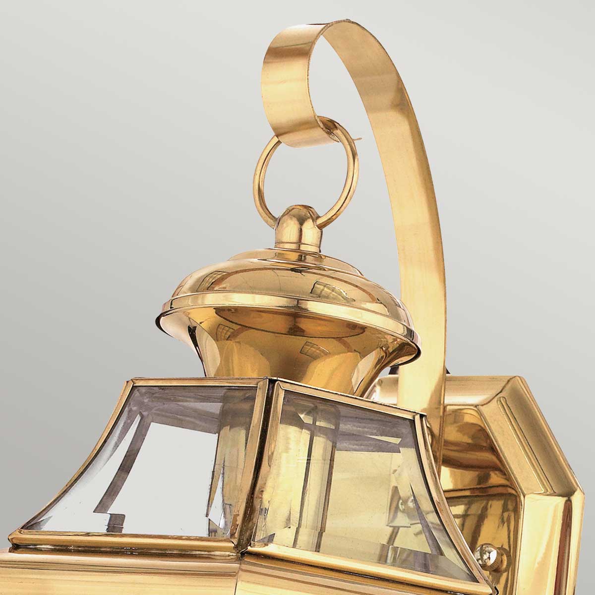 Уличный настенный светильник Quoizel QZ-NEWBURY2-M-PB в Санкт-Петербурге