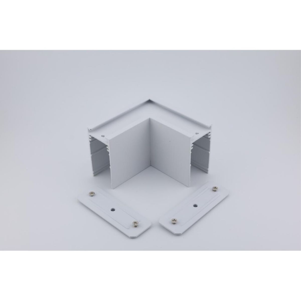 Соединитель угловой плоский для магнитного шинопровода Aployt Magnetic track 220 APL.0282.10.01 в Санкт-Петербурге