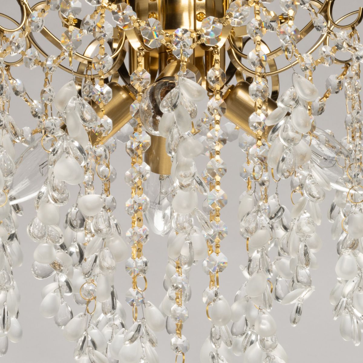 Подвесная люстра De Markt City Бриз 230011504 в Санкт-Петербурге