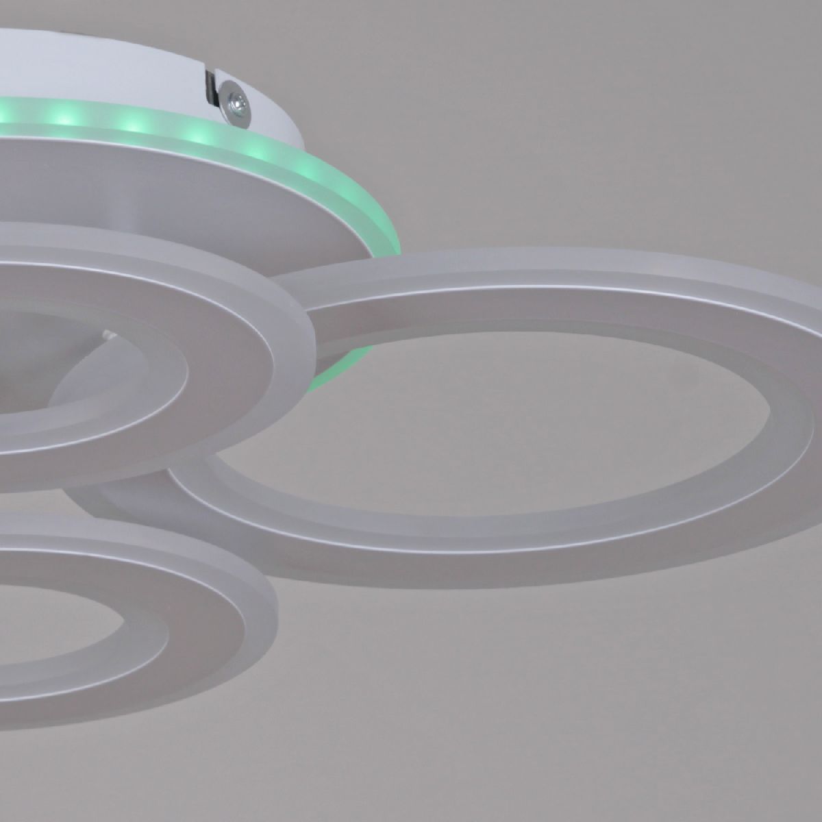 Потолочная люстра Reluce 20535-0.3-2+2+1 WT в Санкт-Петербурге