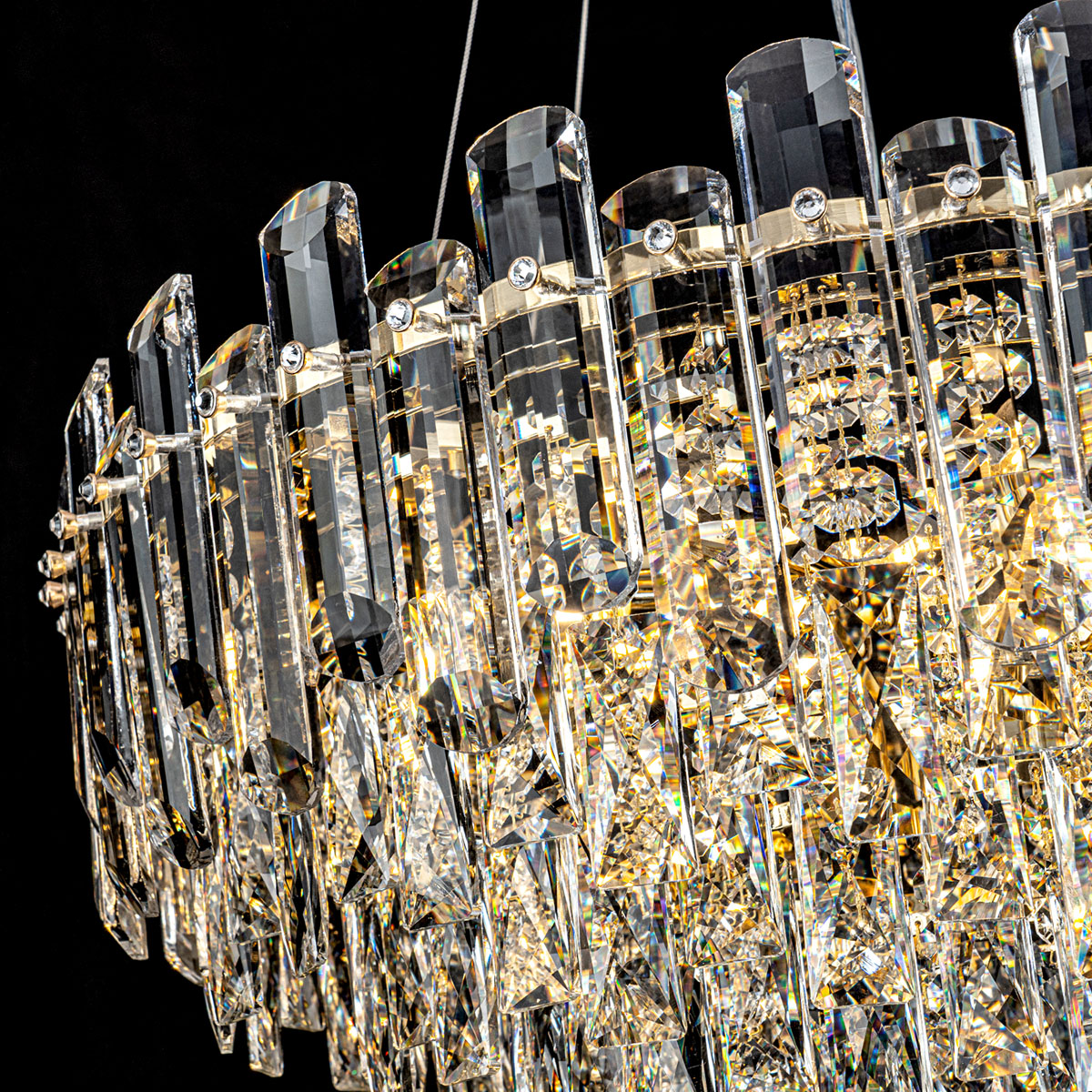 Подвесная люстра Modelux ML.7088.600 GD в #REGION_NAME_DECLINE_PP#