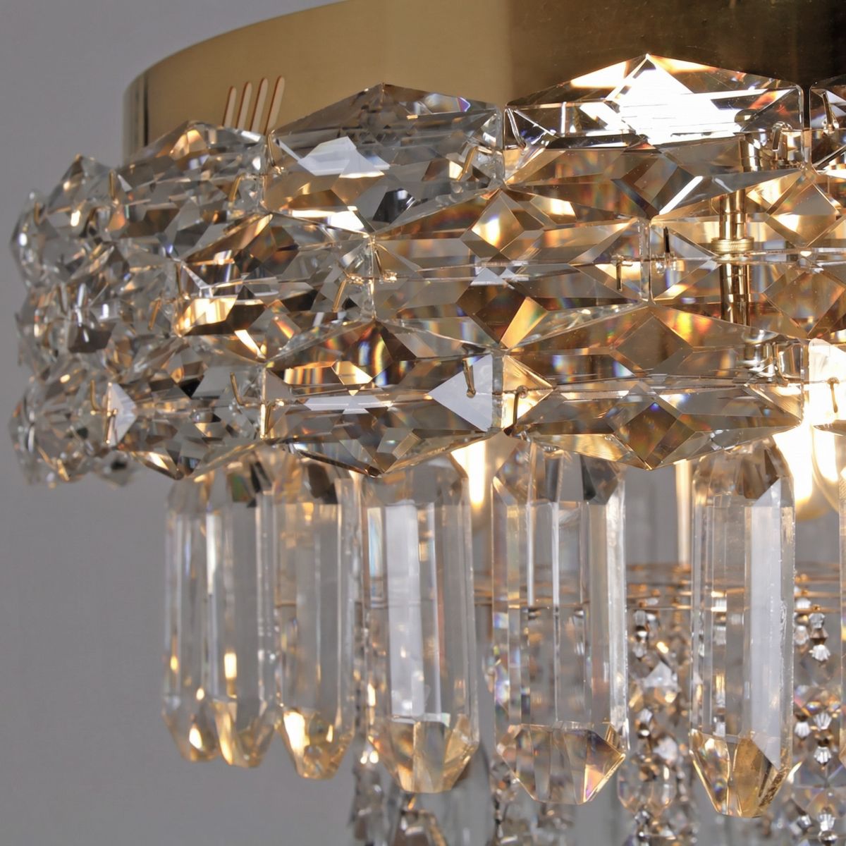 Подвесная люстра Reluce 31070-0.4-500 MX GD в Санкт-Петербурге