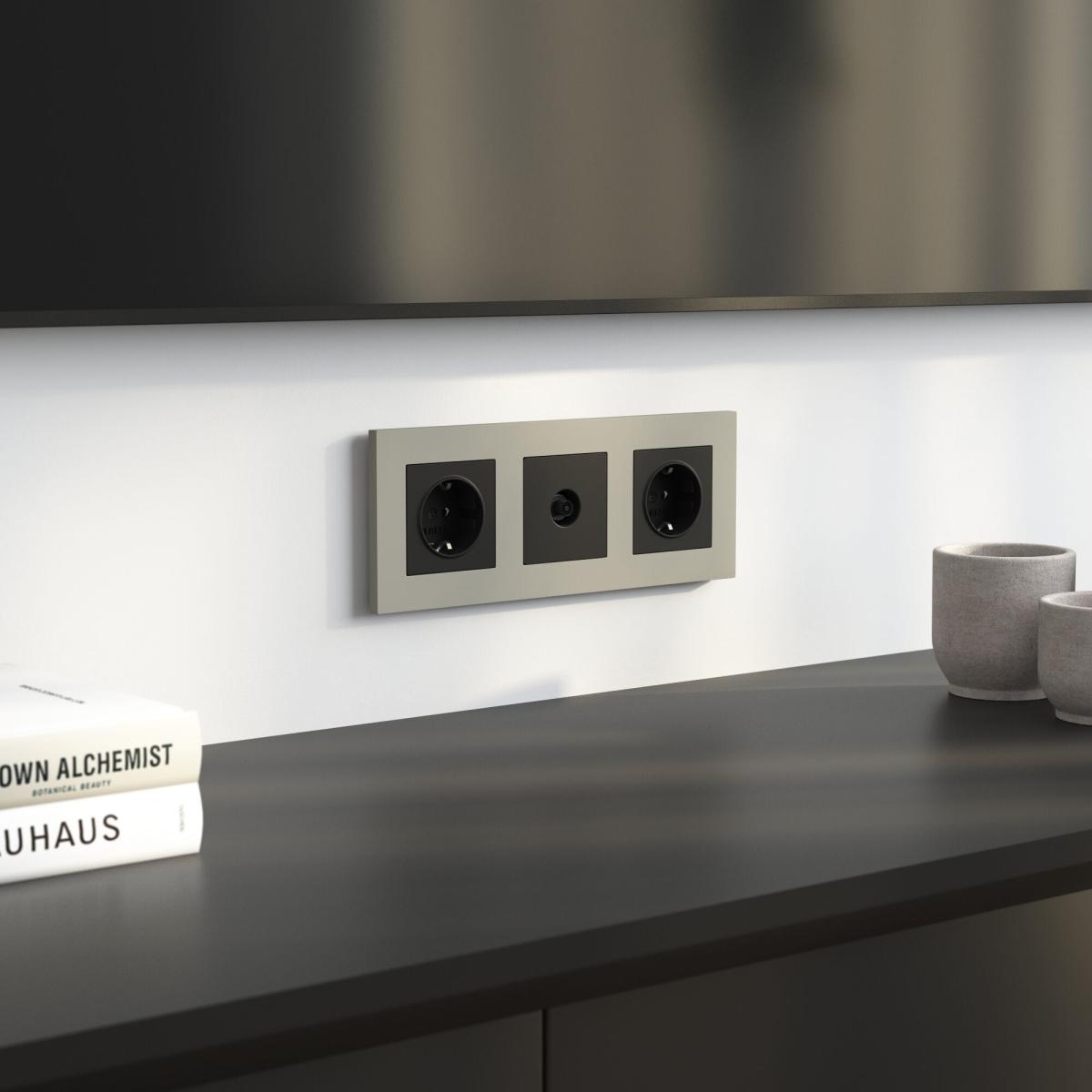 Рамка на 3 поста Werkel Slab (дымчатый софт) W0032917 4690389218439 a071626 в Санкт-Петербурге