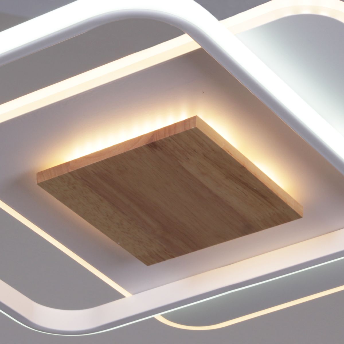 Потолочная люстра Reluce 08000-0.5-450 WH+WOOD в Санкт-Петербурге