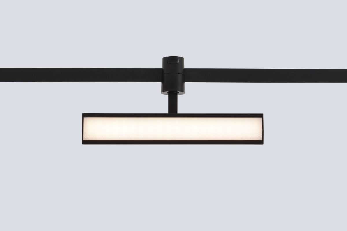 Трековый светильник для гибкой магнитной системы Crystal Lux Trace 48V CLT 0.37 001 10W BL SMART в #REGION_NAME_DECLINE_PP#