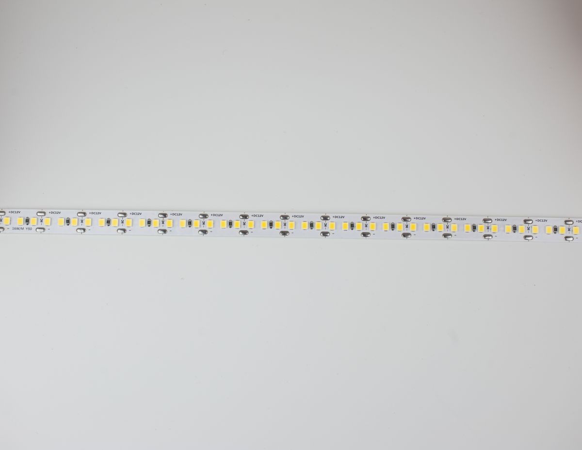 Светодиодная лента LEDS POWER 2835 180/м (16Вт/м) 12В холодная 008714 в #REGION_NAME_DECLINE_PP#