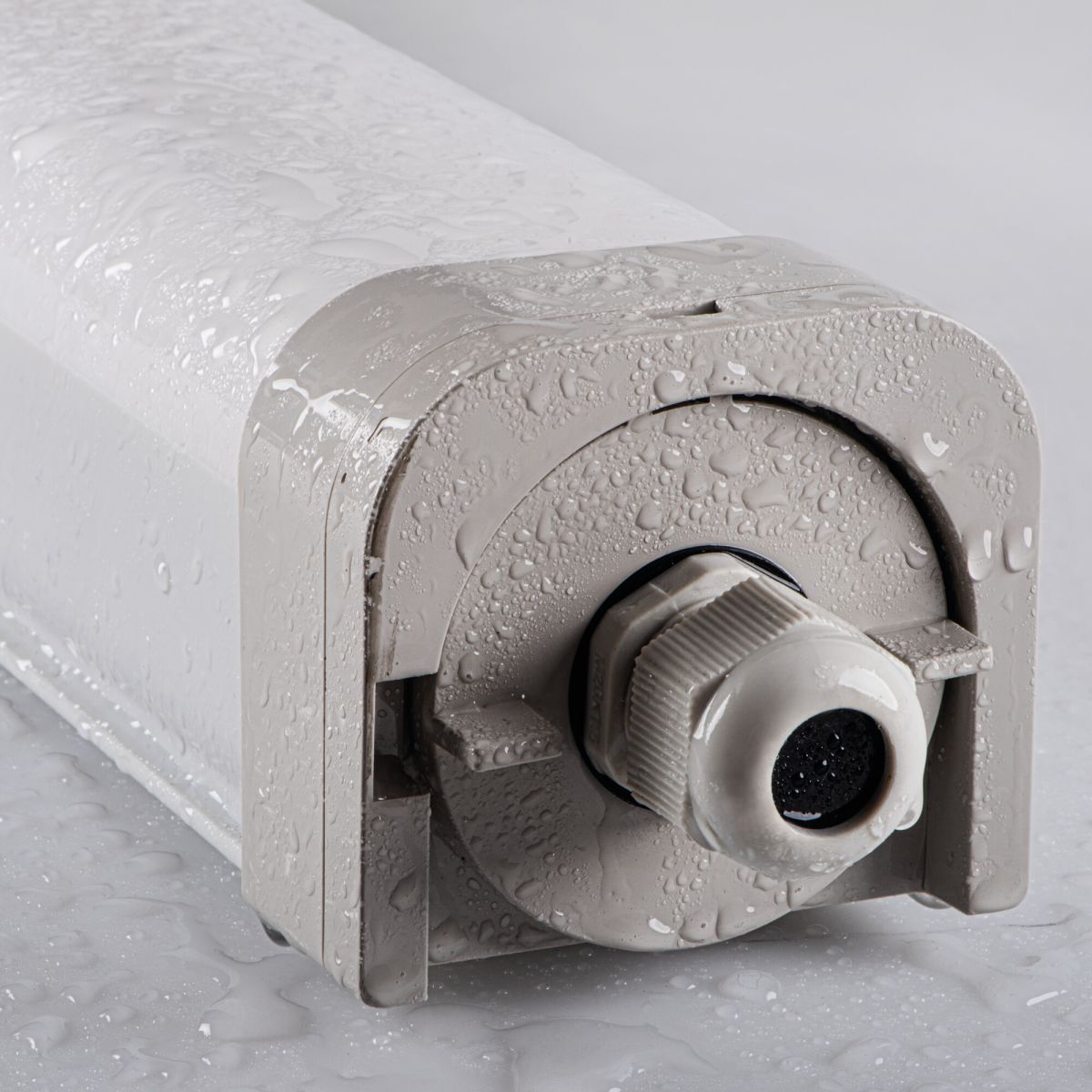 Линейный пылезащищенный светильник ip65 Kanlux TP Strong 33168 в Санкт-Петербурге