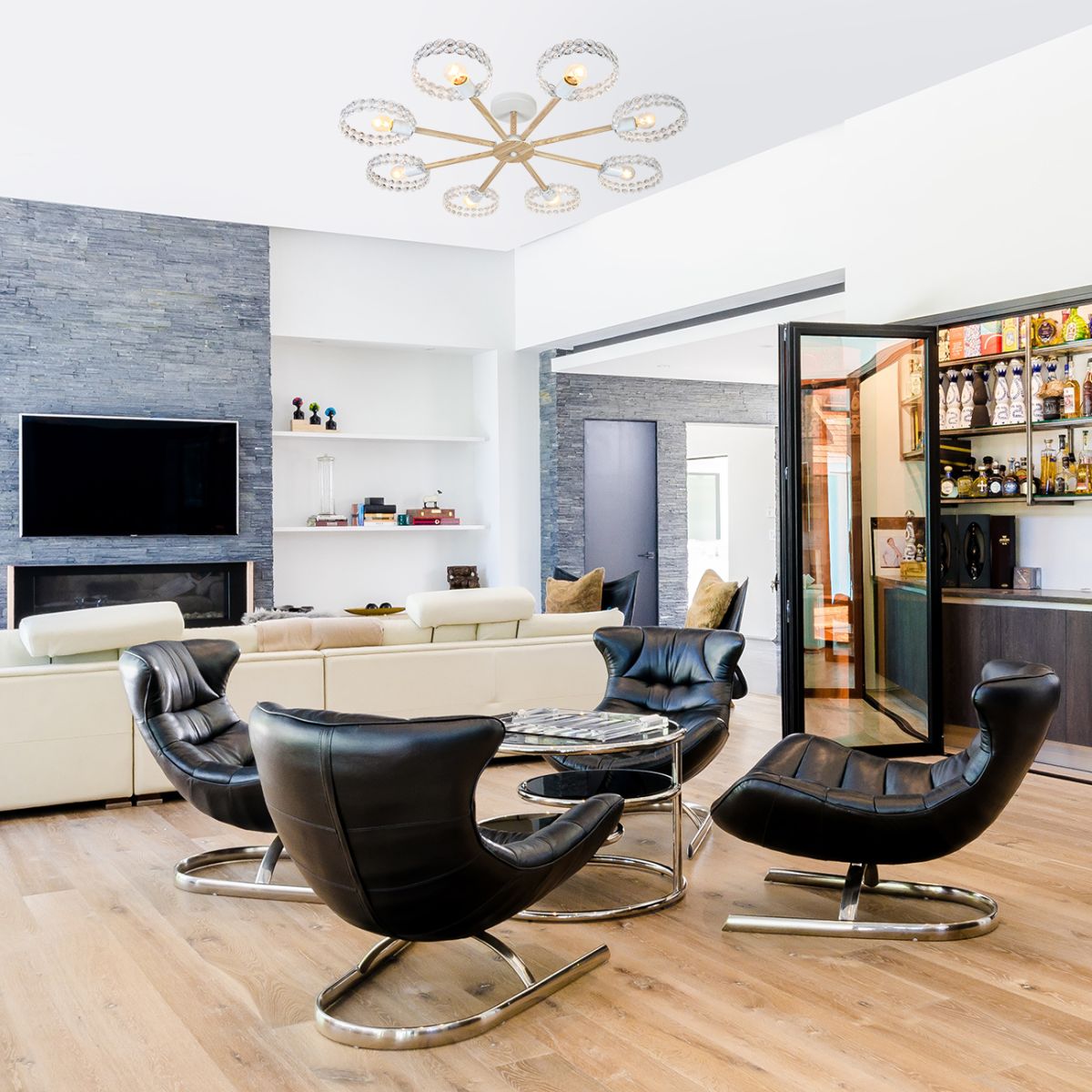 Люстра на штанге Escada Banjo 679/8P White в Санкт-Петербурге