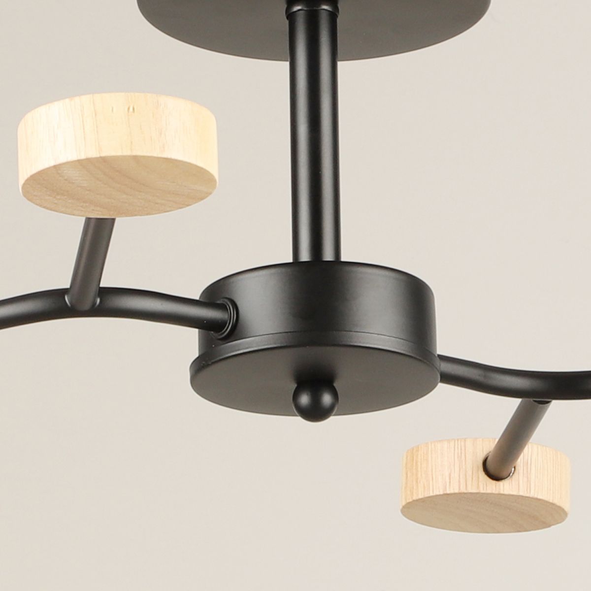 Люстра на штанге Reluce 03860-0.3-04 BK+WOOD GX53 в Санкт-Петербурге