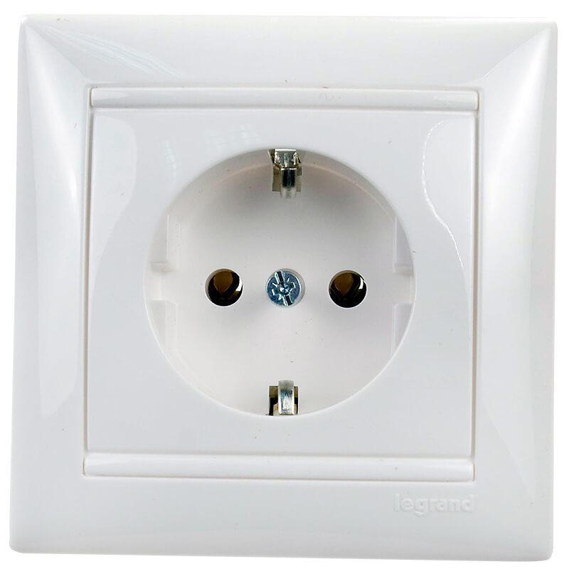Розетка 2К+3 Legrand Valena 16A 250V с/з белая 774423 в Санкт-Петербурге