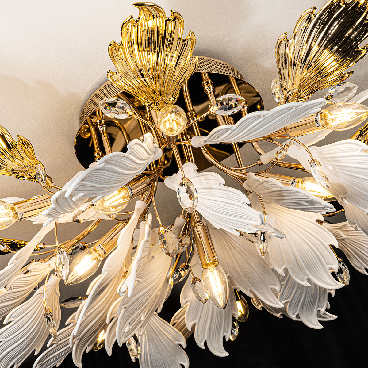 Потолочная люстра Modelux ML.6869.850 GD в Санкт-Петербурге