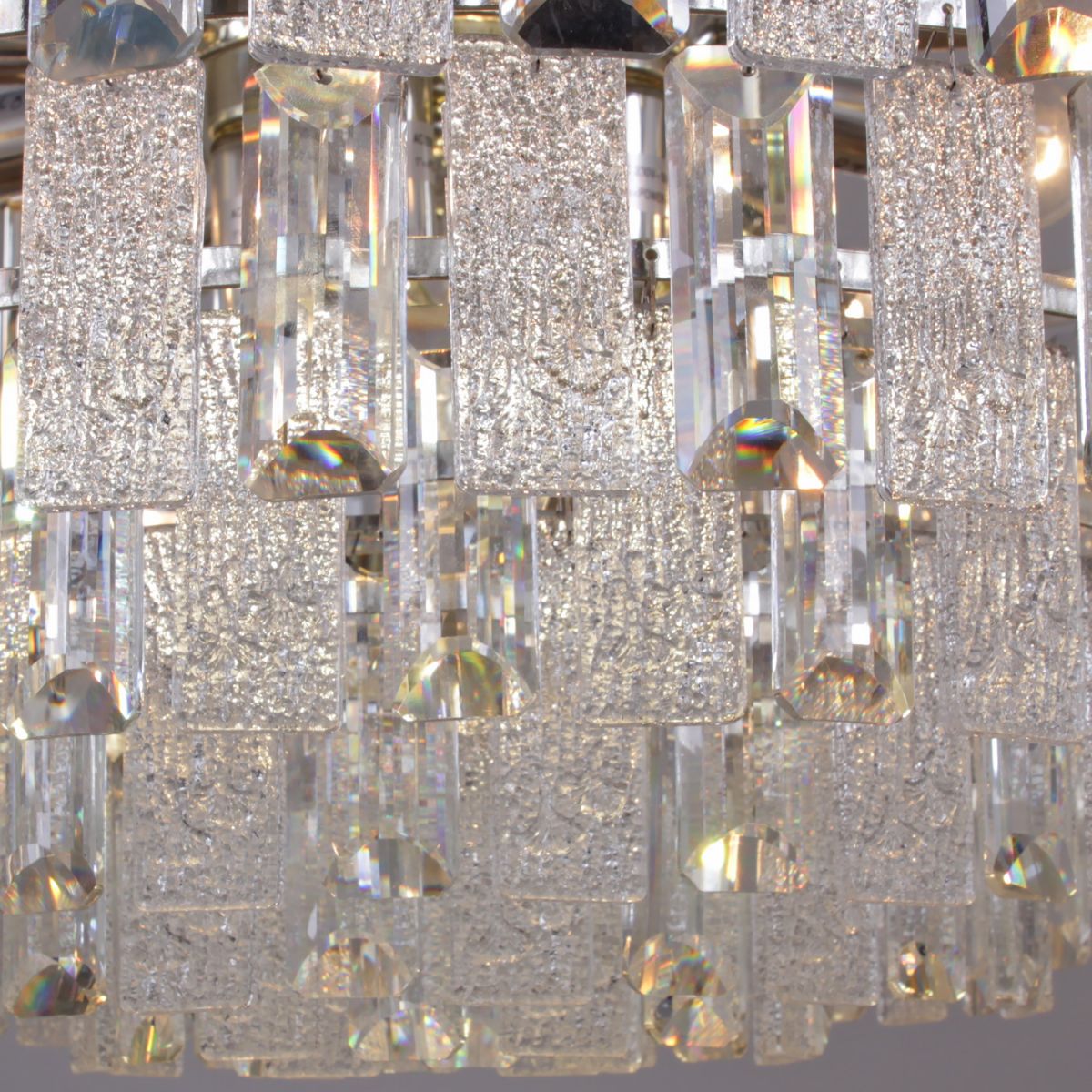 Подвесная люстра Reluce 08531-0.4-08 в Санкт-Петербурге