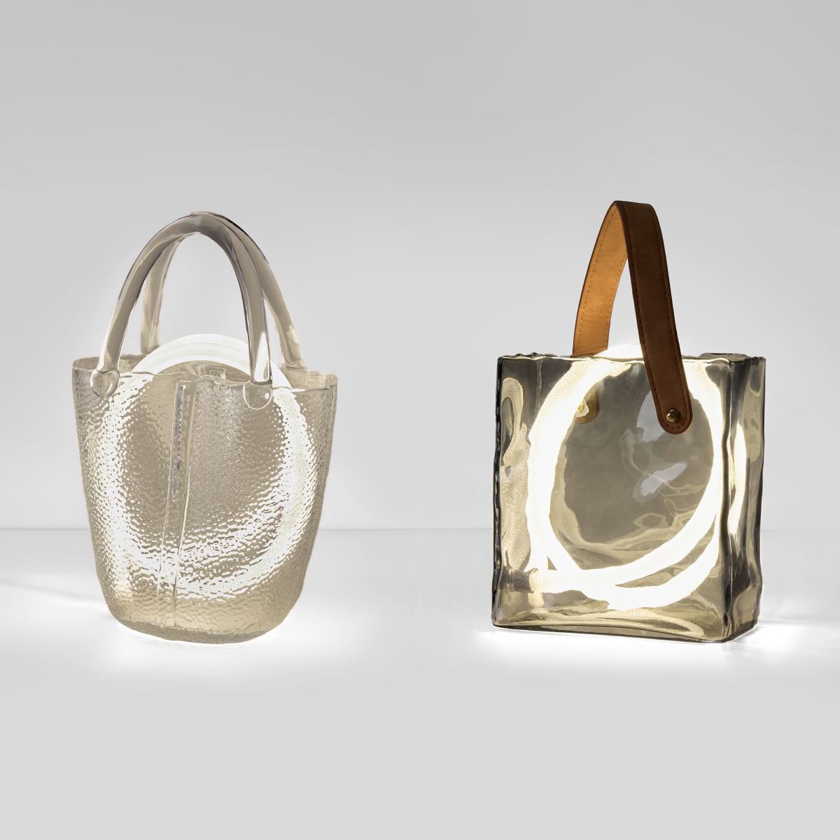 Настольная лампа Freya Tote FR6223TL-L17SM в #REGION_NAME_DECLINE_PP#