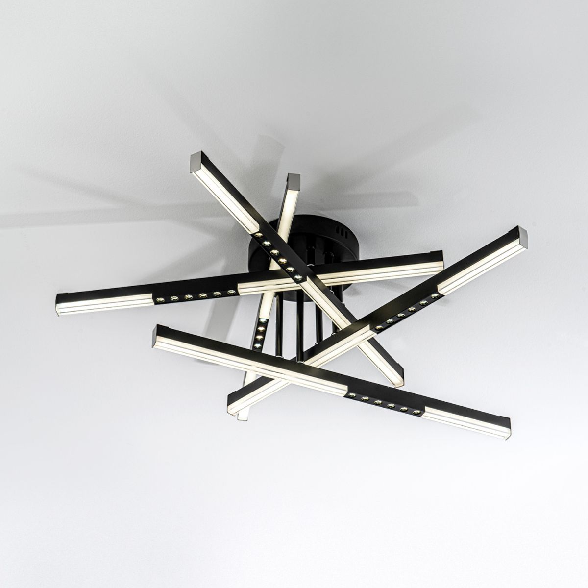 Потолочный светильник LED4U L5115-5 BK в #REGION_NAME_DECLINE_PP#