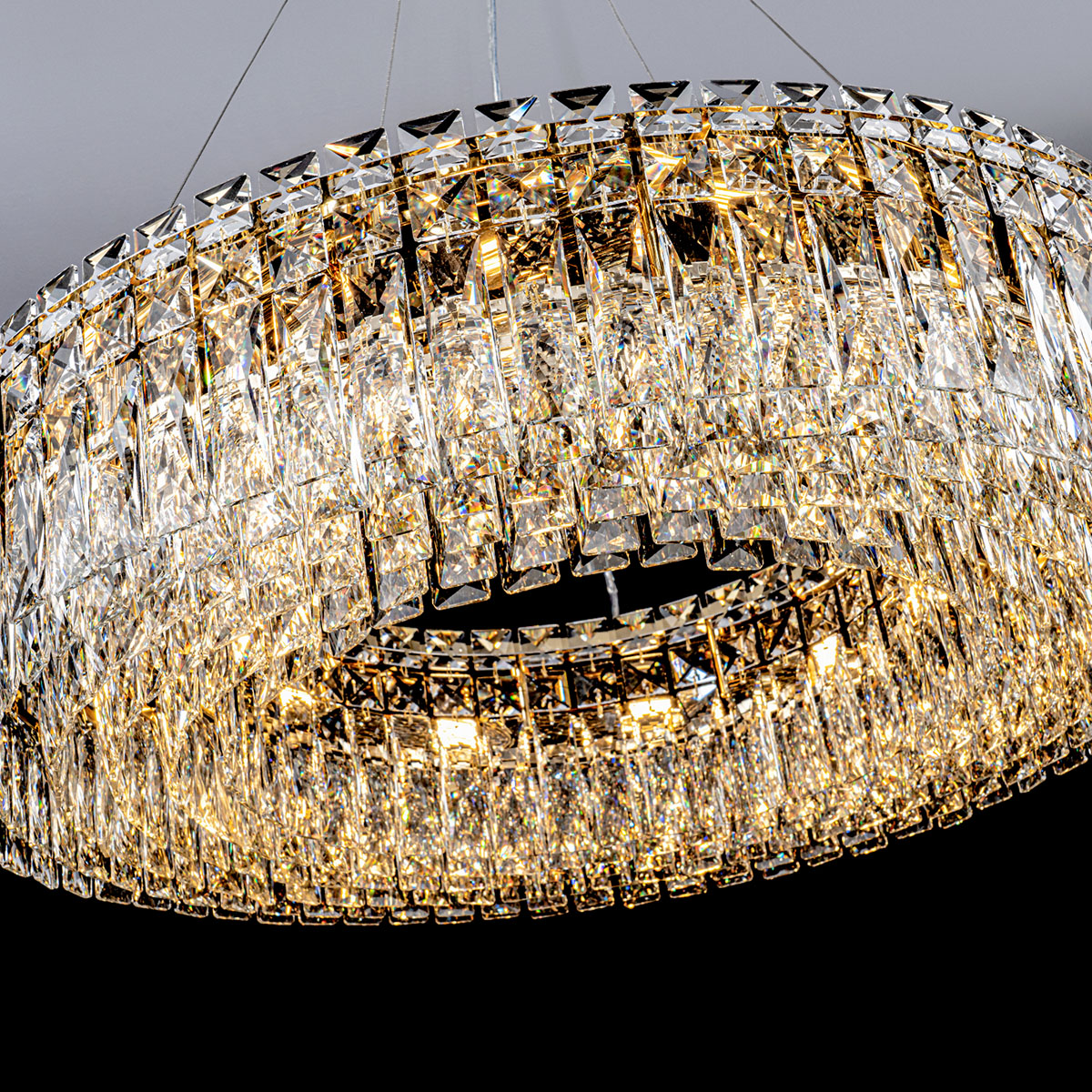 Подвесная люстра Modelux ML.7084.800 GD в #REGION_NAME_DECLINE_PP#