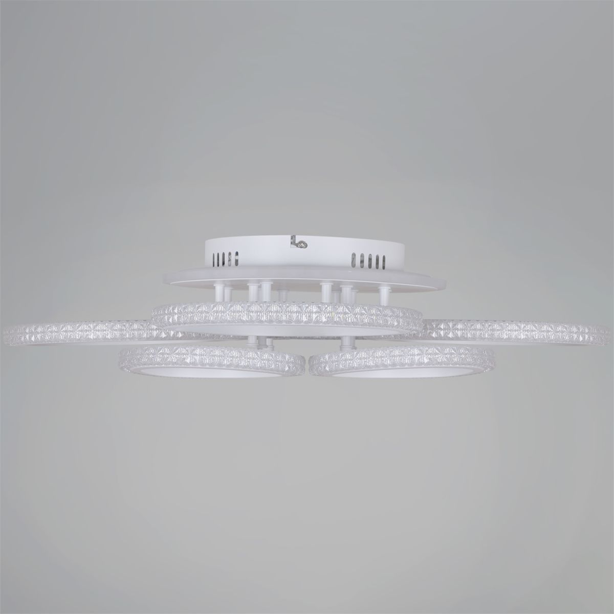 Потолочная люстра Reluce 06333-0.3-4+4A WH (RGB) в Санкт-Петербурге