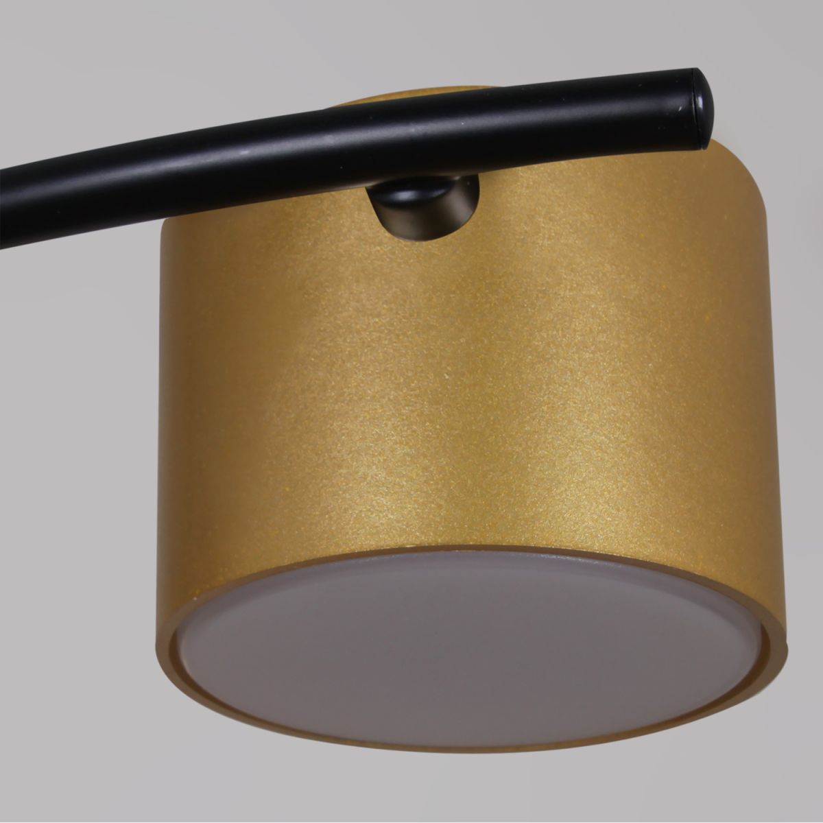 Люстра на штанге Reluce 43106-0.3-08 GX53 в Санкт-Петербурге