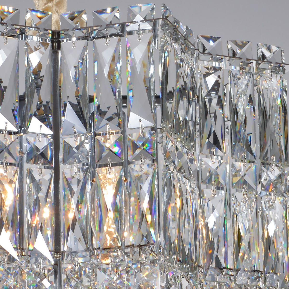 Подвесная люстра Reluce 80060-0.4-08 DN в Санкт-Петербурге