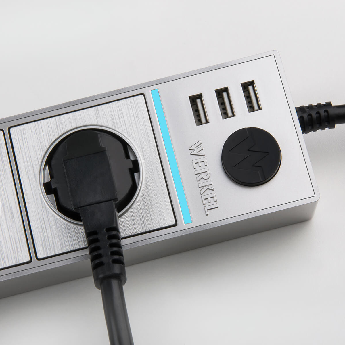 Розеточный блок 4гн 3USB х 1,7м с/з Werkel WL20-04-03 4690389128394 в Санкт-Петербурге