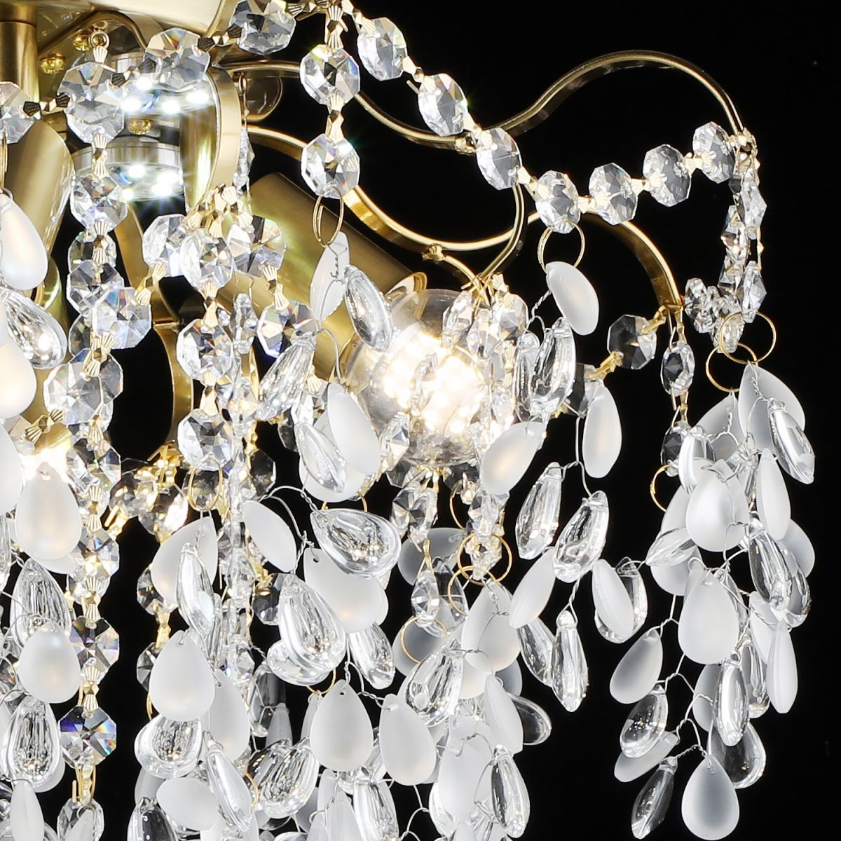 Потолочная люстра Reluce 76620-0.3-4+4 COP в Санкт-Петербурге