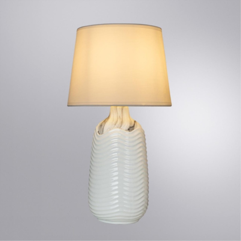 Настольная лампа Arte Lamp Shaula A4311LT-1WH в Санкт-Петербурге