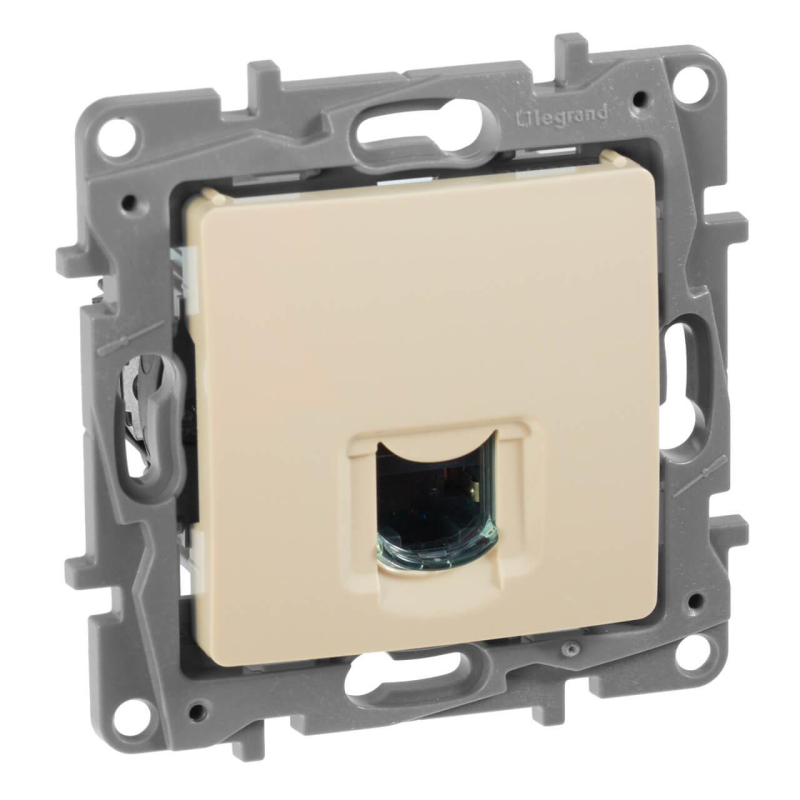 Розетка компьютерная RJ45 Legrand Etika 6 кат UTP слоновая кость 672353 в Санкт-Петербурге
