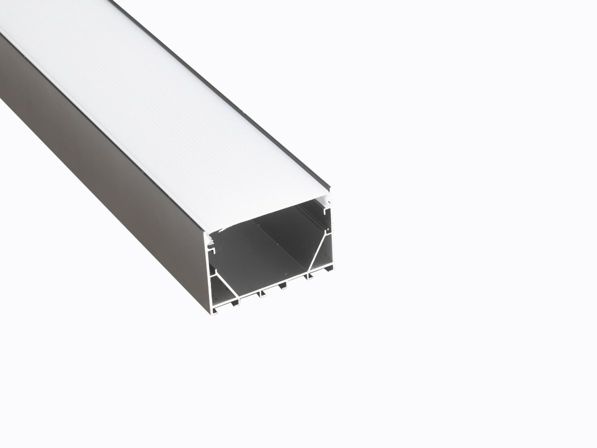 Профиль накладной LEDS POWER СПН5035 алюм. черный с призм.рассеивателем 2м 008523 в Санкт-Петербурге