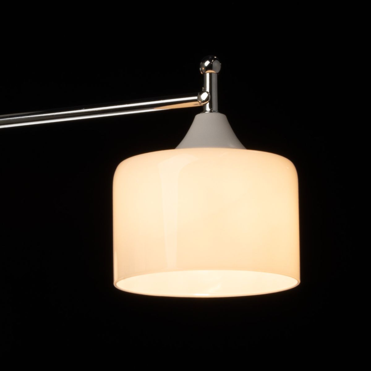 Люстра на штанге De Markt City Тетро 118010705 в Санкт-Петербурге