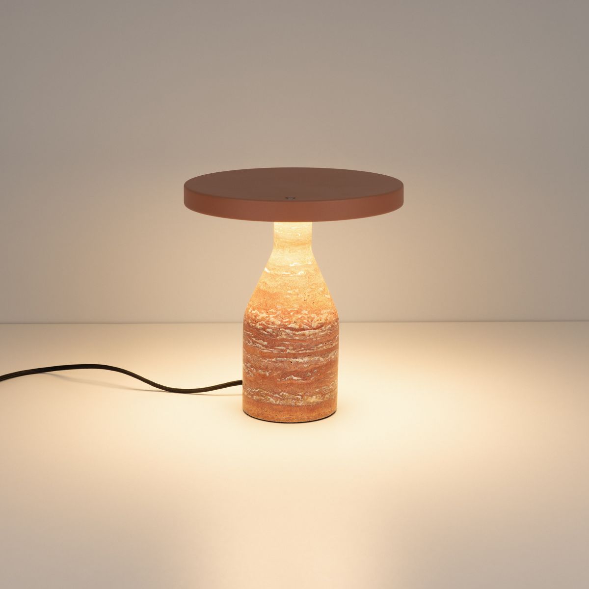 Настольная лампа Arlight SP-CROOD-TAB-R22.5x24-7W Warm3200-MIX (RD-BRG, 140 deg, 230V) (IP20, Травертин) 061732 в Санкт-Петербурге