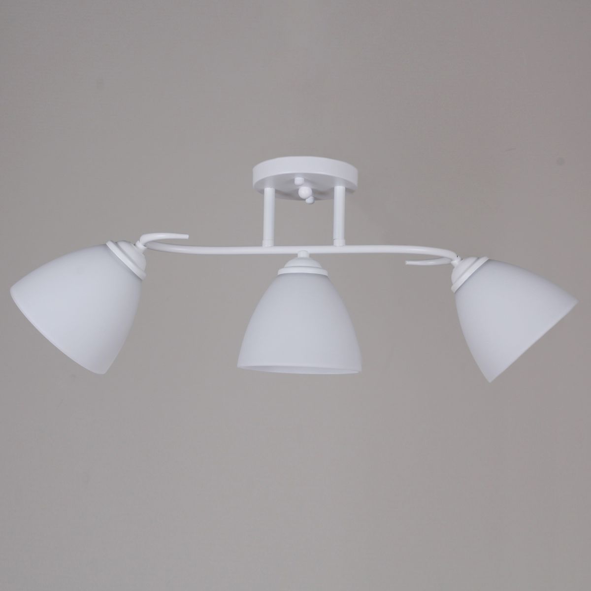 Потолочный светильник Reluce 44560-0.3-03 WH в #REGION_NAME_DECLINE_PP#