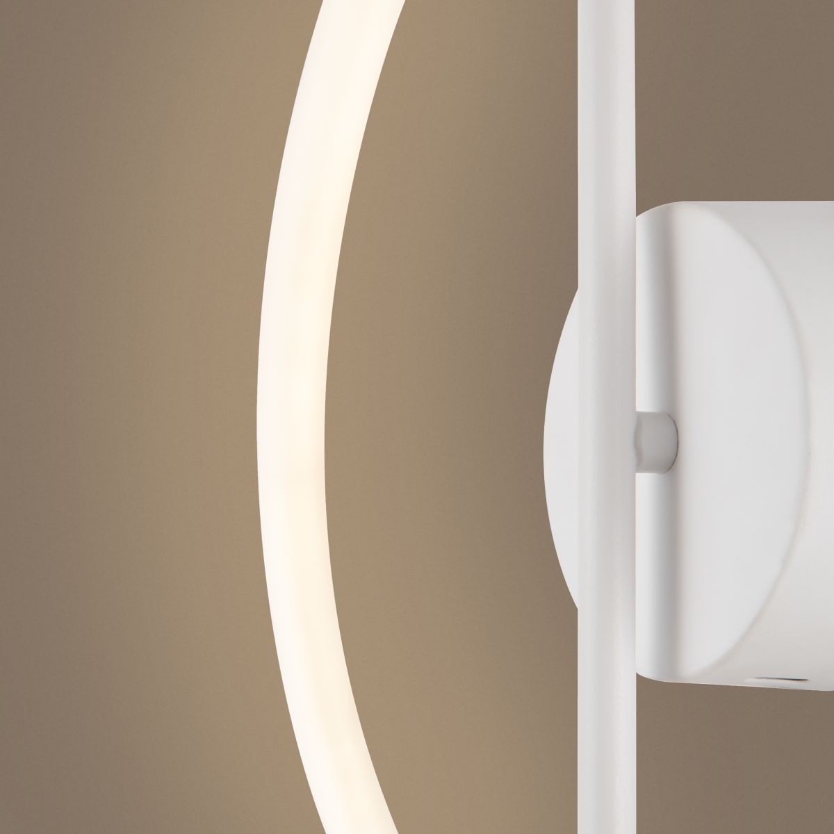 Настенный светильник Freya Fancy FR6059WL-L28W в Санкт-Петербурге