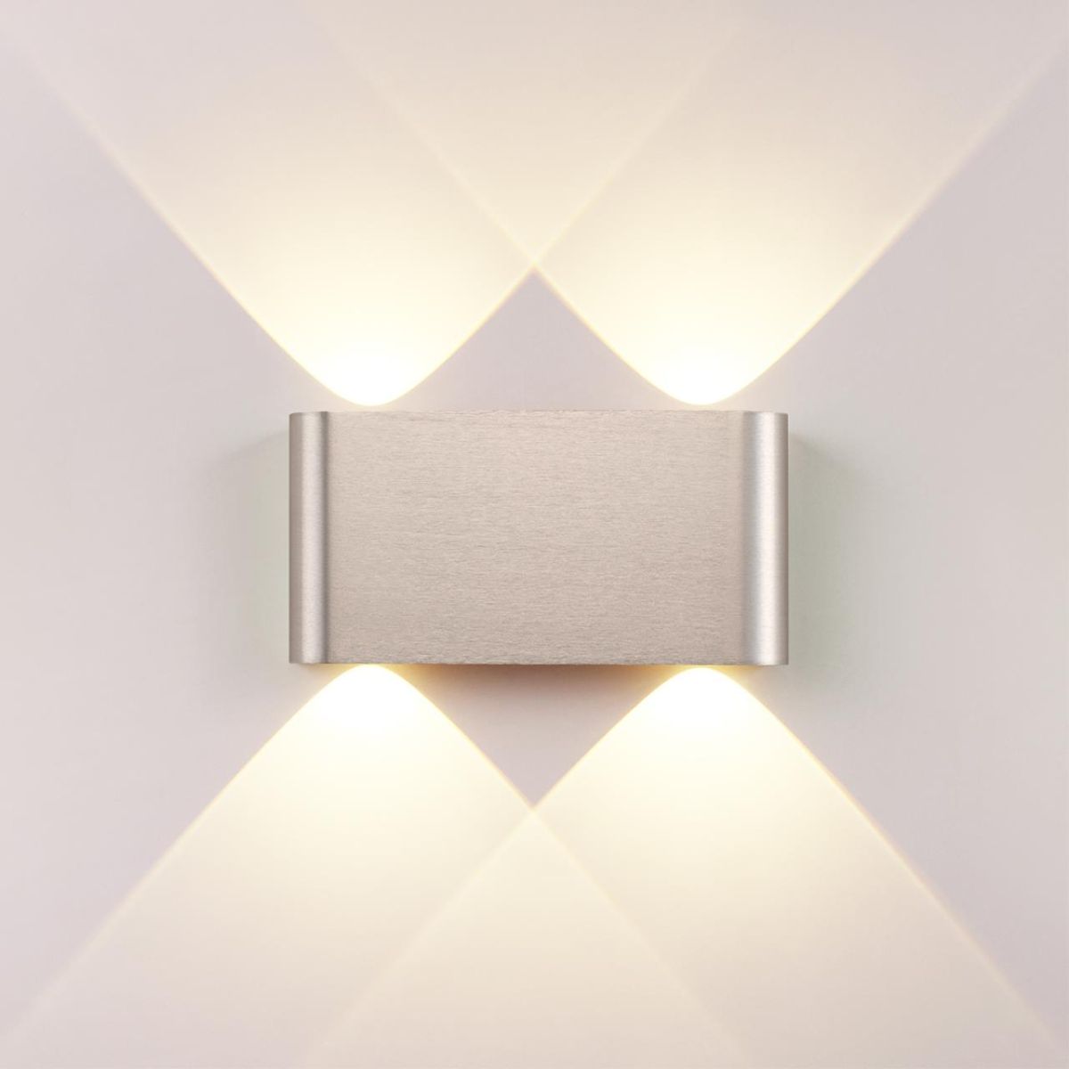 Настенный светильник Odeon Light Hightech Magnum 7106/4WL в Санкт-Петербурге