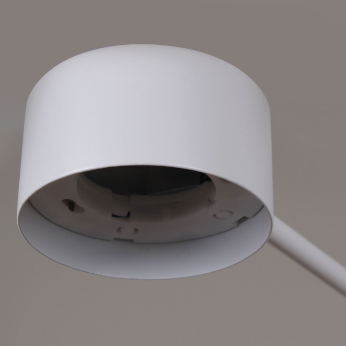 Люстра на штанге Reluce 03738-0.3-09 WT GX53 в Санкт-Петербурге