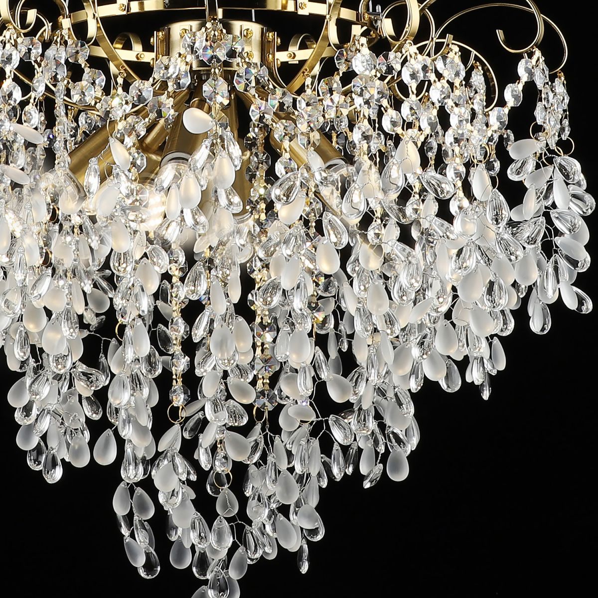 Подвесная люстра Reluce 37620-0.4-06 COP в Санкт-Петербурге