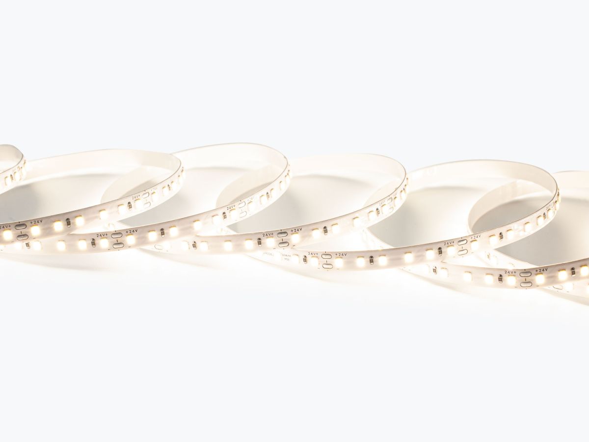 Светодиодная лента LEDS POWER 2835 120/м (10Вт/м) 24В нейтральная 008806 в #REGION_NAME_DECLINE_PP#