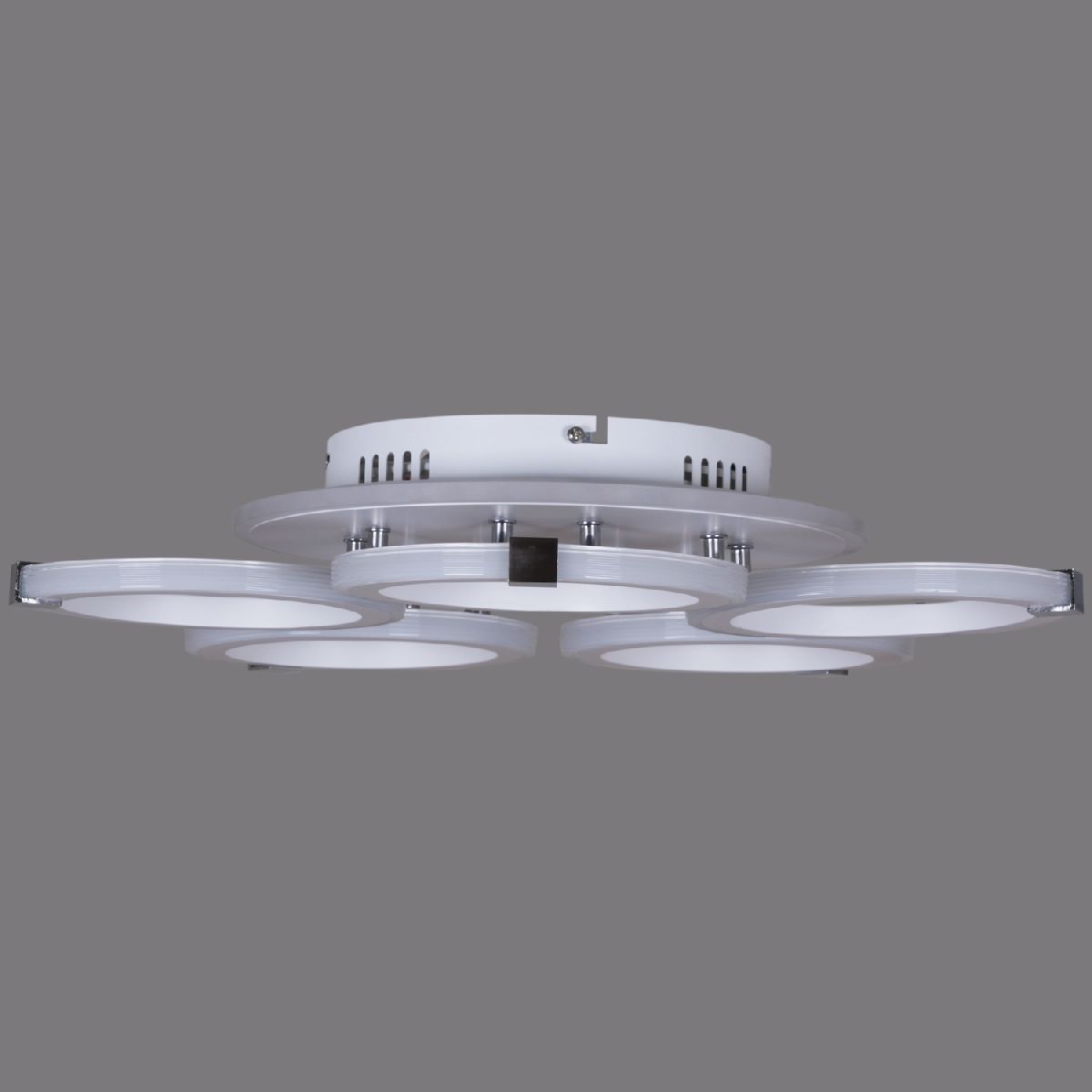Потолочная люстра Reluce 06319-3.3-05 WH+CR (RGB) в Санкт-Петербурге